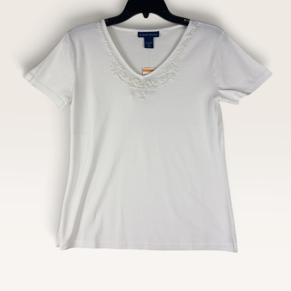 Karen Scott V-Neck Tee Women Small White Beaded Floral Cotton Short Sleeve NEW